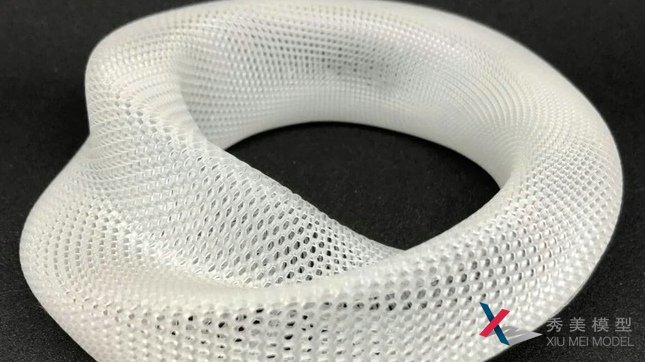 3D打印教學模型,展現數學方程式之美